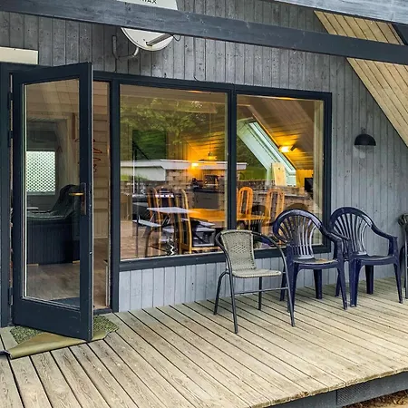 Vakantiehuis 5 Bedroom In - D18001 *