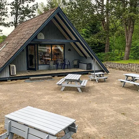 5 Bedroom In - D18001 *